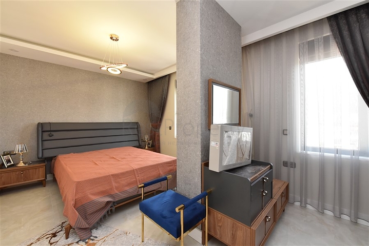 Geräumiges Penthouse an der ersten Küste 