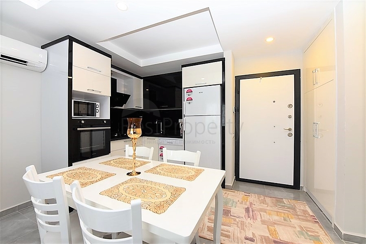 1+1 möblierte Wohnung in einem neuen Komplex 