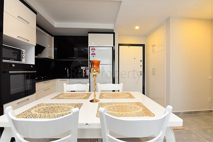 1+1 möblierte Wohnung in einem neuen Komplex 