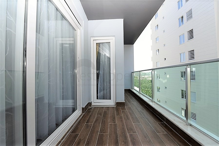 1+1 möblierte Wohnung in einem neuen Komplex 