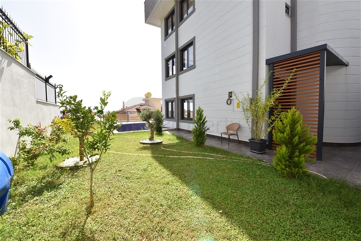 Geräumige Villa im Zentrum von Alanya mit herrlichem Panoramablick auf das Meer
