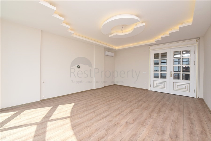 Geräumige Villa im Zentrum von Alanya mit herrlichem Panoramablick auf das Meer