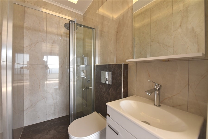 Geräumige Villa im Zentrum von Alanya mit herrlichem Panoramablick auf das Meer