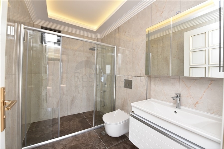 Geräumige Villa im Zentrum von Alanya mit herrlichem Panoramablick auf das Meer