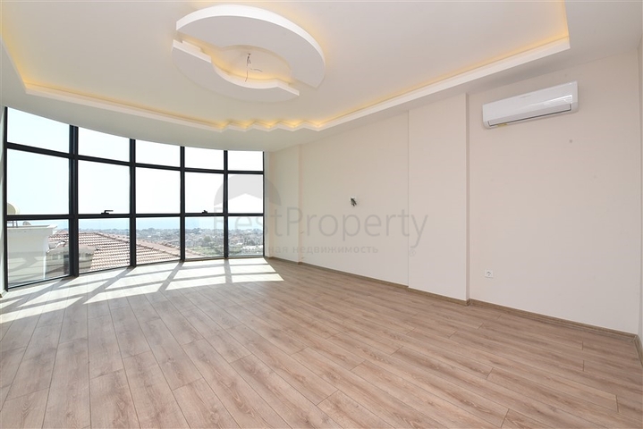 Geräumige Villa im Zentrum von Alanya mit herrlichem Panoramablick auf das Meer