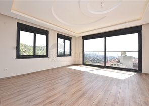 Geräumige Villa im Zentrum von Alanya mit herrlichem Panoramablick auf das Meer