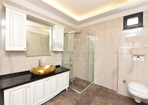 Geräumige Villa im Zentrum von Alanya mit herrlichem Panoramablick auf das Meer