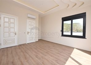 Geräumige Villa im Zentrum von Alanya mit herrlichem Panoramablick auf das Meer