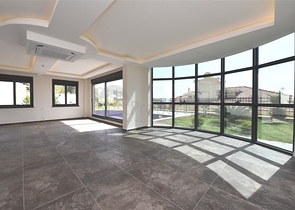 Geräumige Villa im Zentrum von Alanya mit herrlichem Panoramablick auf das Meer