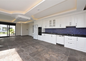 Geräumige Villa im Zentrum von Alanya mit herrlichem Panoramablick auf das Meer