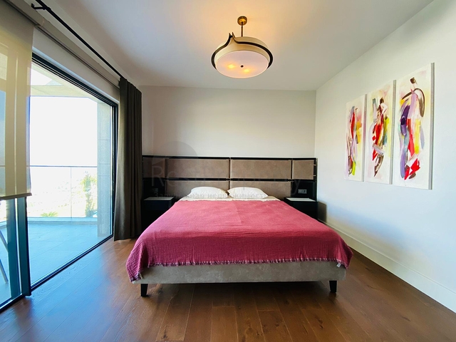 Stilvolle Villa mit herrlichem Blick auf das Meer, die Berge und Bodrum.