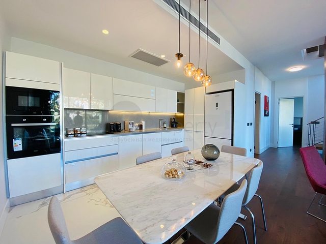 Stilvolle Villa mit herrlichem Blick auf das Meer, die Berge und Bodrum.