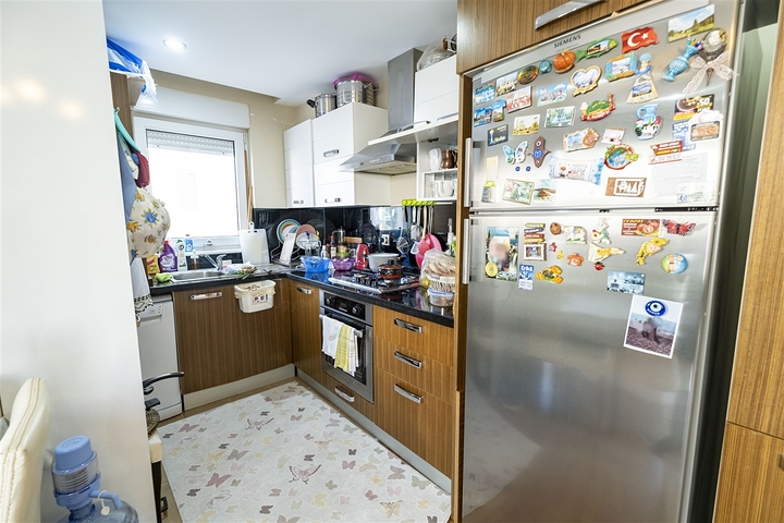 Wohnung 2+1 möbliert in der Mündung Konyaalti 600 m vom Meer entfernt