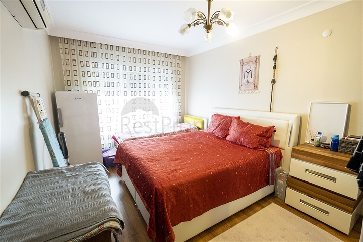 Wohnung 2+1 möbliert in der Mündung Konyaalti 600 m vom Meer entfernt