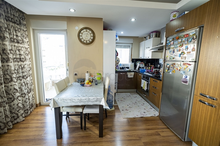 Wohnung 2+1 möbliert in der Mündung Konyaalti 600 m vom Meer entfernt