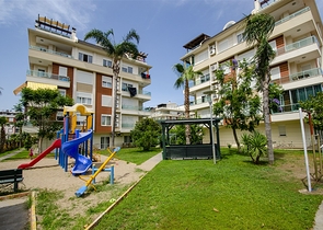 Wohnung 2+1 möbliert in der Mündung Konyaalti 600 m vom Meer entfernt