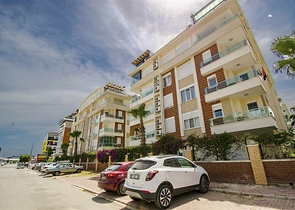 Wohnung 2+1 möbliert in der Mündung Konyaalti 600 m vom Meer entfernt