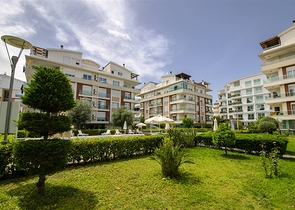 Wohnung 2+1 möbliert in der Mündung Konyaalti 600 m vom Meer entfernt