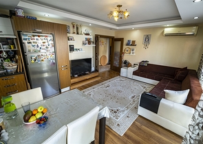 Wohnung 2+1 möbliert in der Mündung Konyaalti 600 m vom Meer entfernt