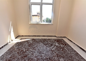 Wohnungen und Geschäftsräume in der Gegend von Dschikkilli