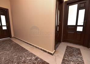 Wohnungen und Geschäftsräume in der Gegend von Dschikkilli