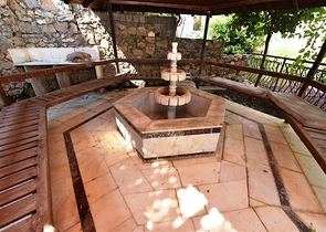 Wohnungen und Geschäftsräume in der Gegend von Dschikkilli