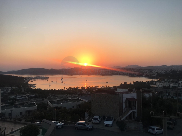 Erschwingliche Wohnungen im Zentrum von Bodrum mit Blick auf das Meer und die Stadt!