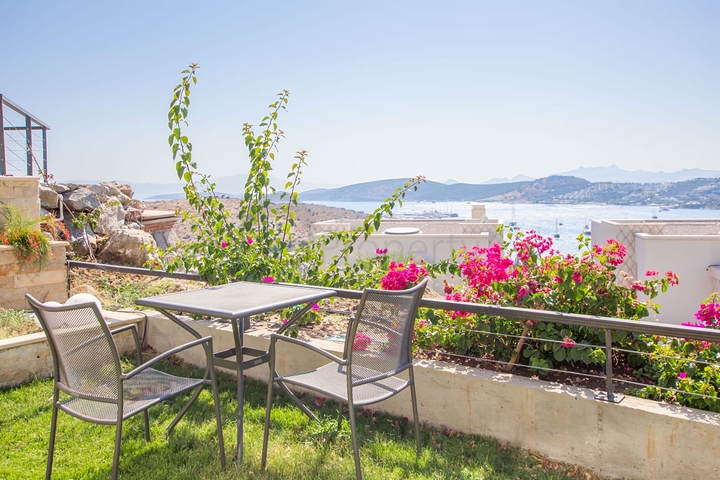 Erschwingliche Wohnungen im Zentrum von Bodrum mit Blick auf das Meer und die Stadt!
