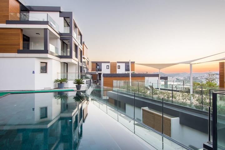 Erschwingliche Wohnungen im Zentrum von Bodrum mit Blick auf das Meer und die Stadt!