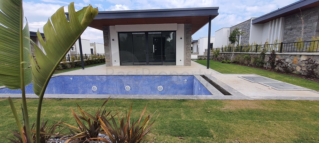 Einzigartige Residenz auf der Halbinsel Bodrum! (stufe 3)