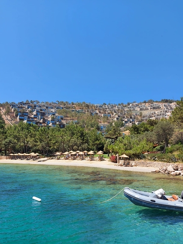 Luxus-Projekt in einer paradiesischen Ecke der Demirbükü-Bucht