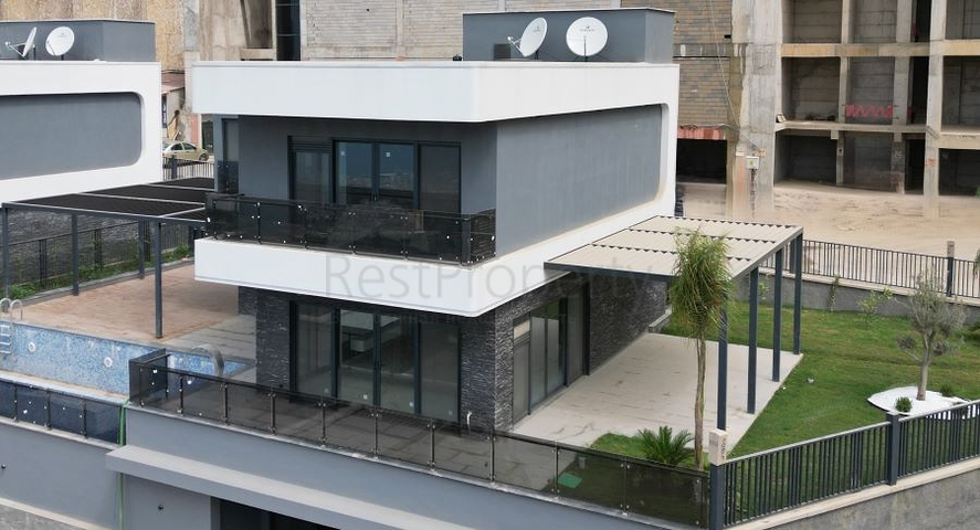 Investitionsprojekt von Luxusvillen im Komplex des Bezirks Tepe