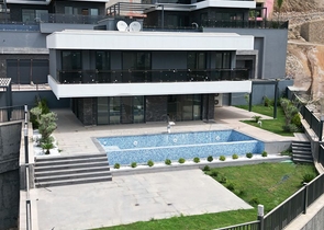 Investitionsprojekt von Luxusvillen im Komplex des Bezirks Tepe