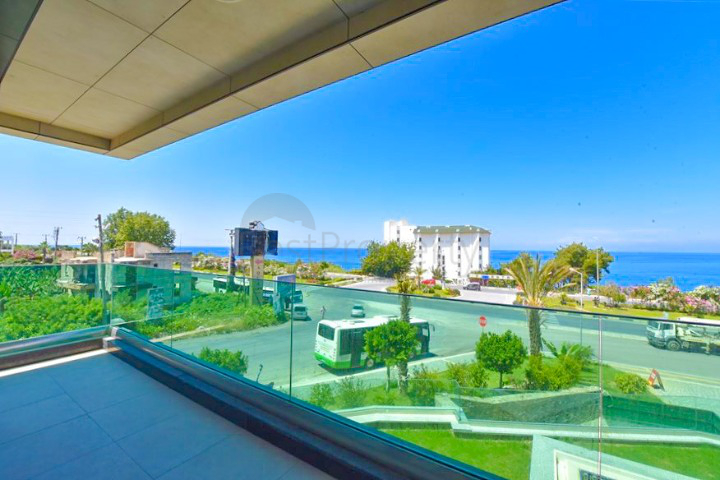 Villen im Premium-Segment an der ersten Küste in Kargicak