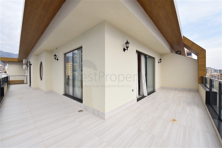 Penthouse 3+1 in Mahmutlar zur Miete