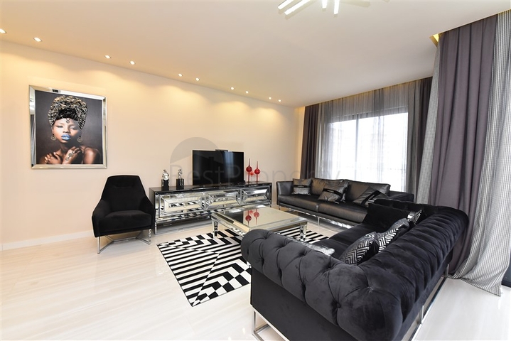 Penthouse 3+1 in Mahmutlar zur Miete