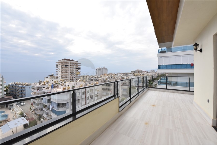 Penthouse 3+1 in Mahmutlar zur Miete