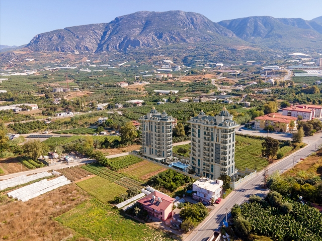 Neubaukomplex im Stadtteil Mahmutlar