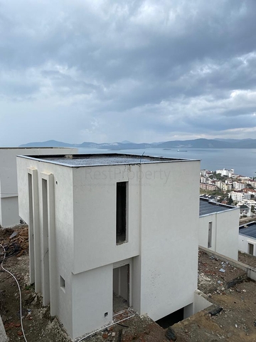 Schönes Leben auf einer Halbinsel mit einzigartiger Natur