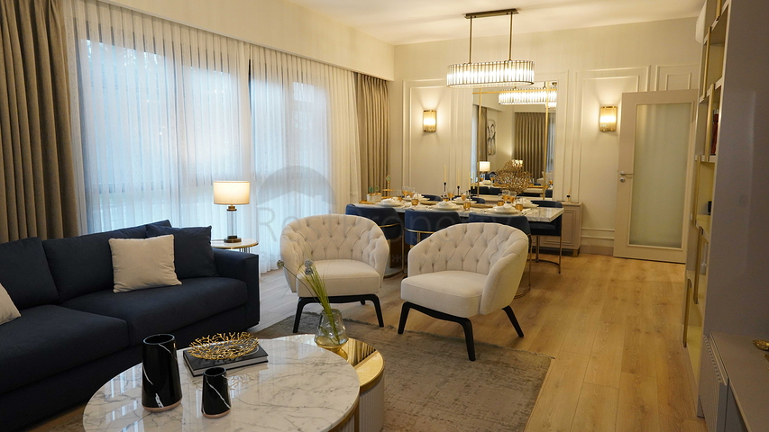 Komplex in Istanbul mit perfekter Verkehrsanbindung