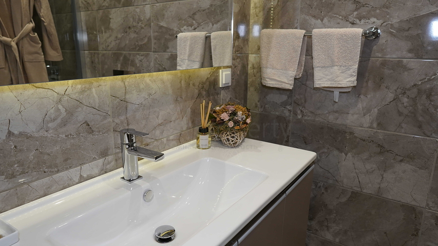 Komplex in Istanbul mit perfekter Verkehrsanbindung