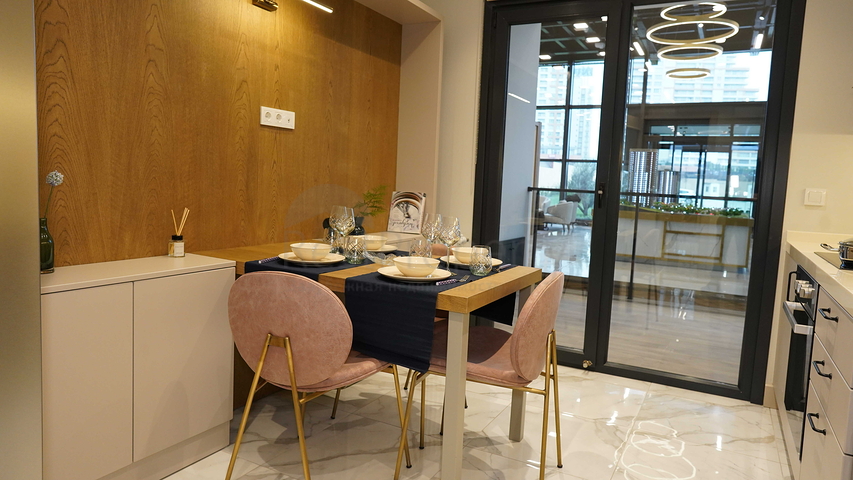 Komplex in Istanbul mit perfekter Verkehrsanbindung