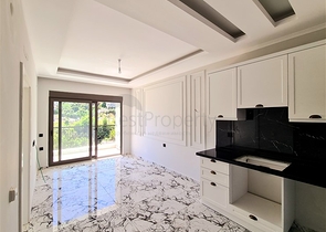 Investitionsprojekt im klassischen Stil im Bezirk Oba