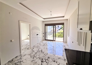 Investitionsprojekt im klassischen Stil im Bezirk Oba