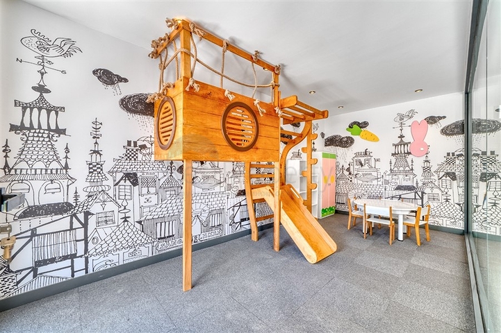 Neubaukomplex im Bezirk Oba