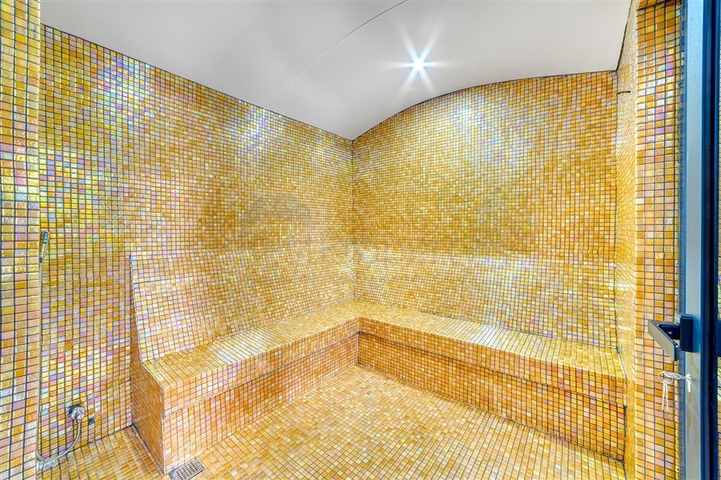 Neubaukomplex im Bezirk Oba