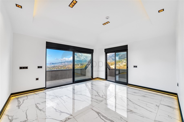 Exklusive Villa mit herrlichem Blick auf das Mittelmeer