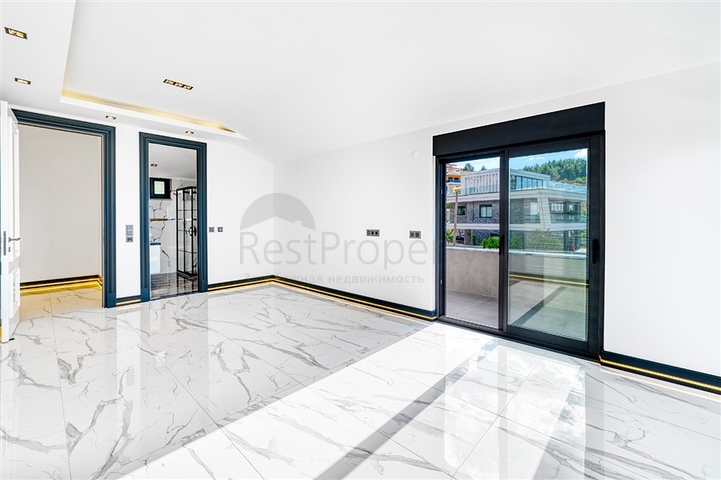 Exklusive Villa mit herrlichem Blick auf das Mittelmeer