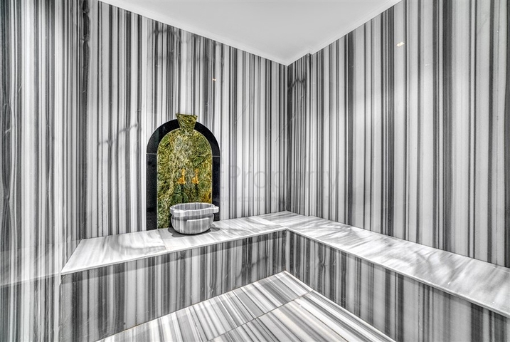 Exklusive Villa mit herrlichem Blick auf das Mittelmeer