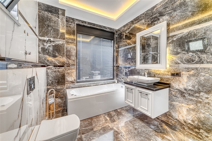 Exklusive Villa mit herrlichem Blick auf das Mittelmeer